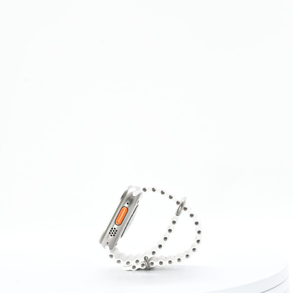 Watch Ultra 49mm, natural titanium - imagine 4