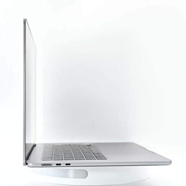 MacBook Air M1, 13,3-inch, 2020, 8GB, 8 Cores, 7 Cores GPU - imagine 4