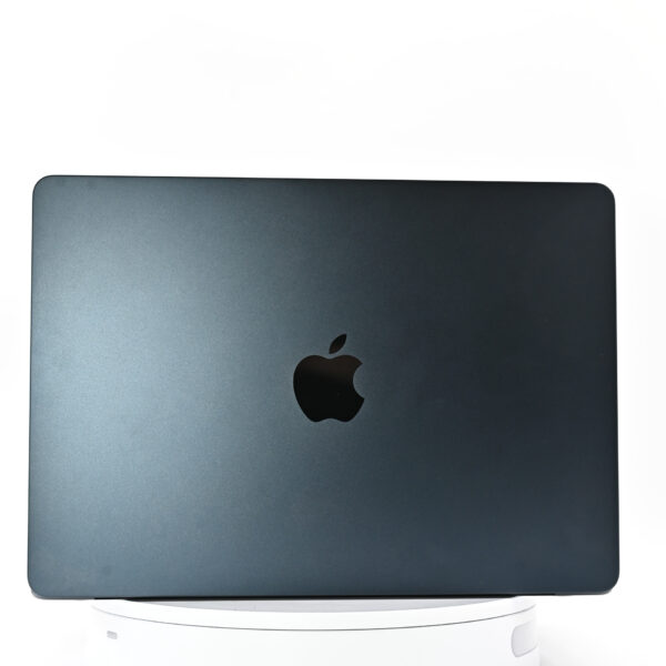 MacBook Air M2, 13.6-inch, 2022, 8GB, 8 Cores, 8 Core GPU - imagine 2