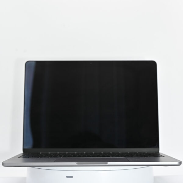 MacBook Air M3, 13-inch, 2024, 8GB, 8 Cores, 8 Cores GPU - imagine 4