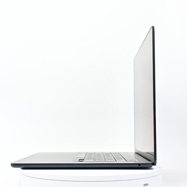 MacBook Air M2, 15-inch, 2023, 8GB, 8 Cores, 10 Cores GPU - imagine 2
