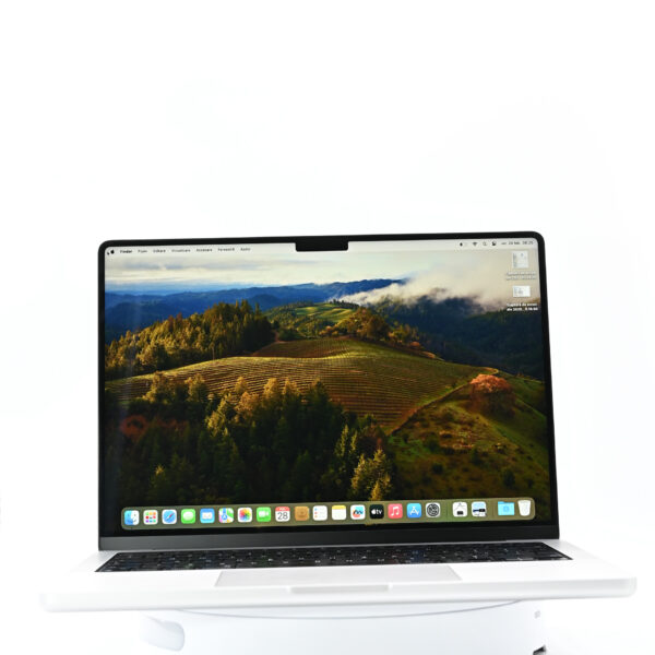MacBook Pro M3, 2023 ,14-inch, 8GB, 8 Cores, 10 Cores GPU - imagine 3