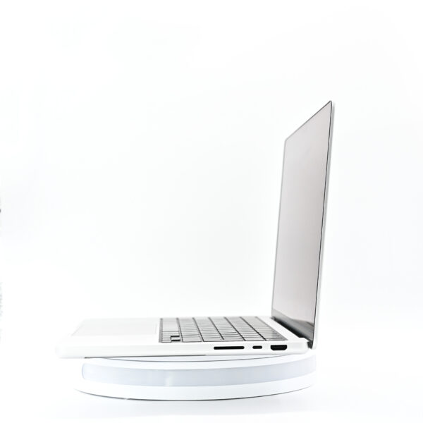 MacBook Pro M3, 2023 ,14-inch, 8GB, 8 Cores, 10 Cores GPU - imagine 6